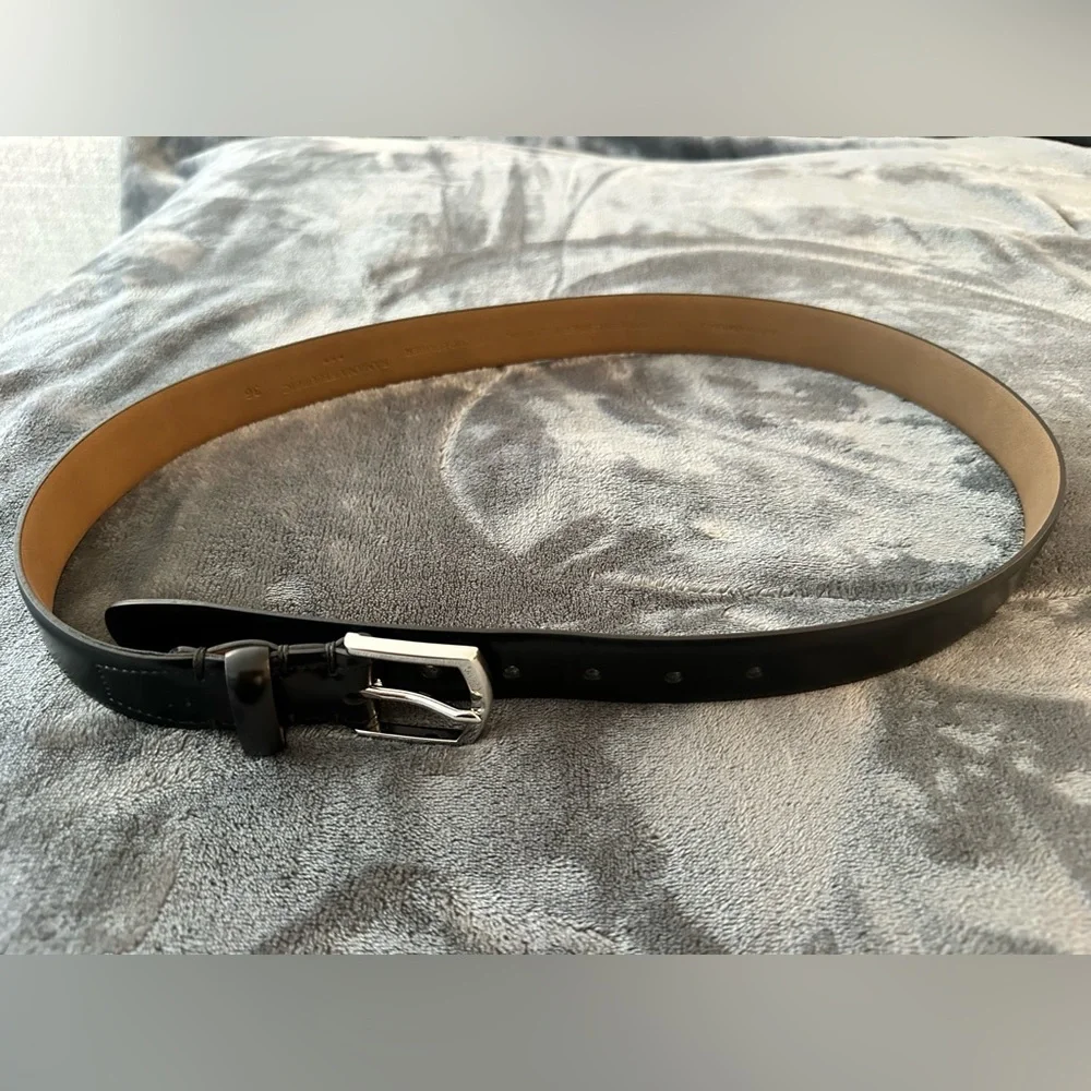 Banana Republic Men’s Basic Dress Belt